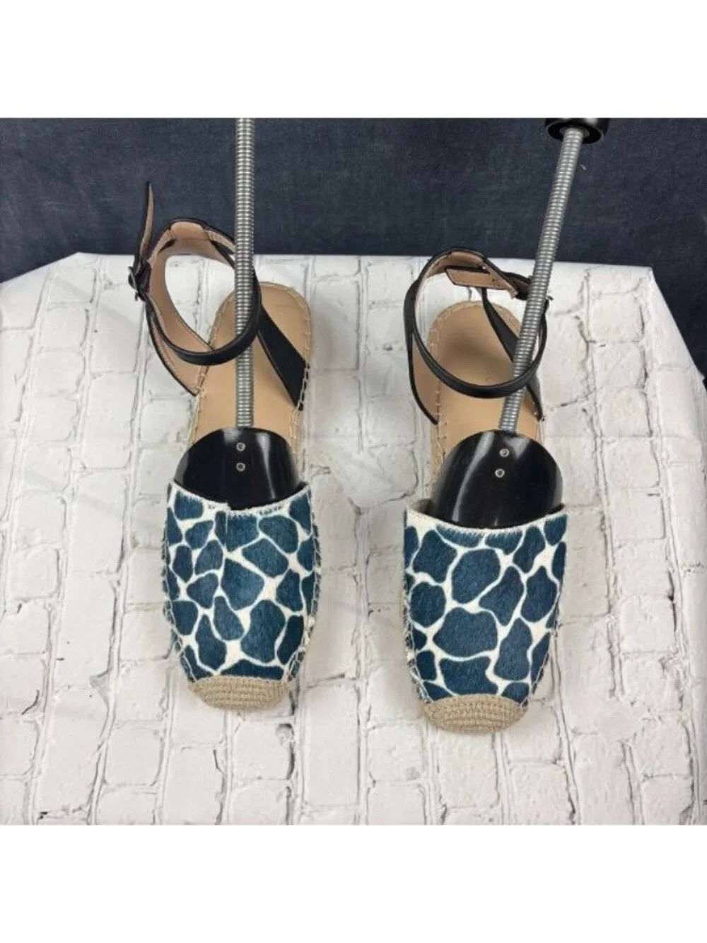 EUC Ann Taylor Women’s Isabella Giraffe Real Calf Hair Espadrilles Sz 8.5M